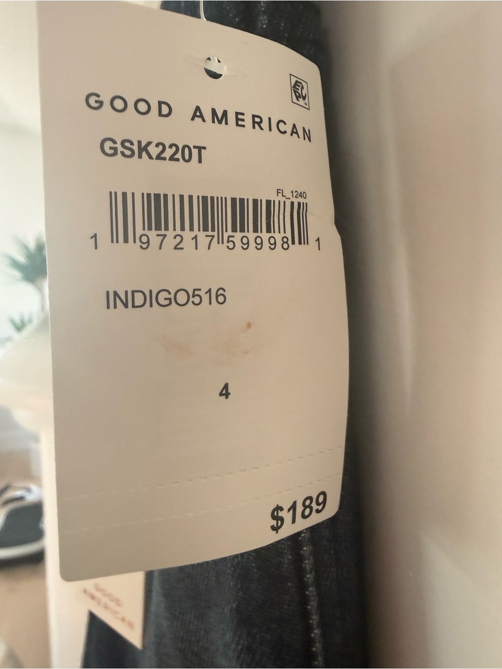 Good American “Good Skate” high-rise, wide leg jean. NWT. Size 4 - Picture 8 of 11